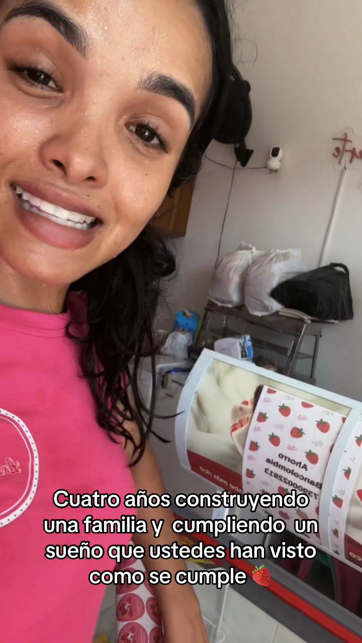 @LAS FRESITAS HECHAS CON AMOR🍓