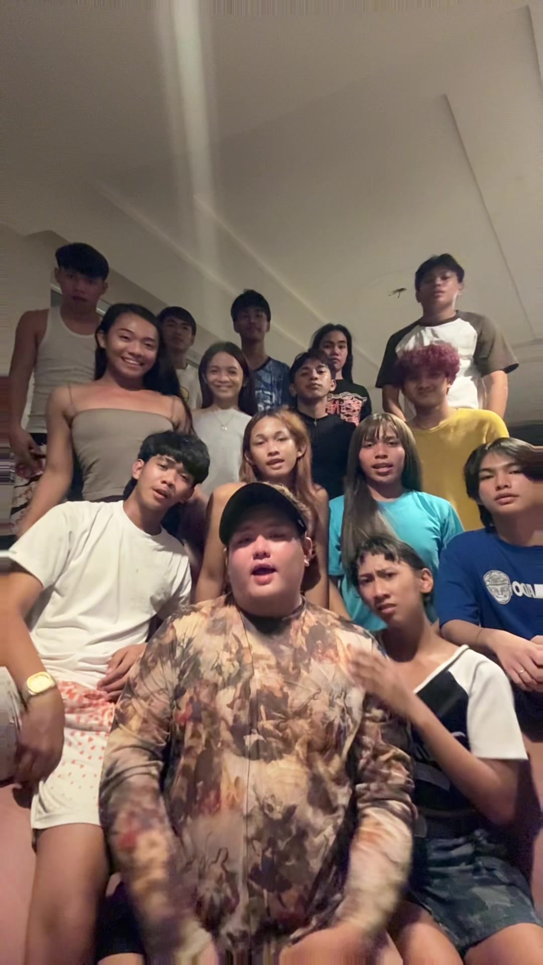 @MOMSHIE ACTOR
