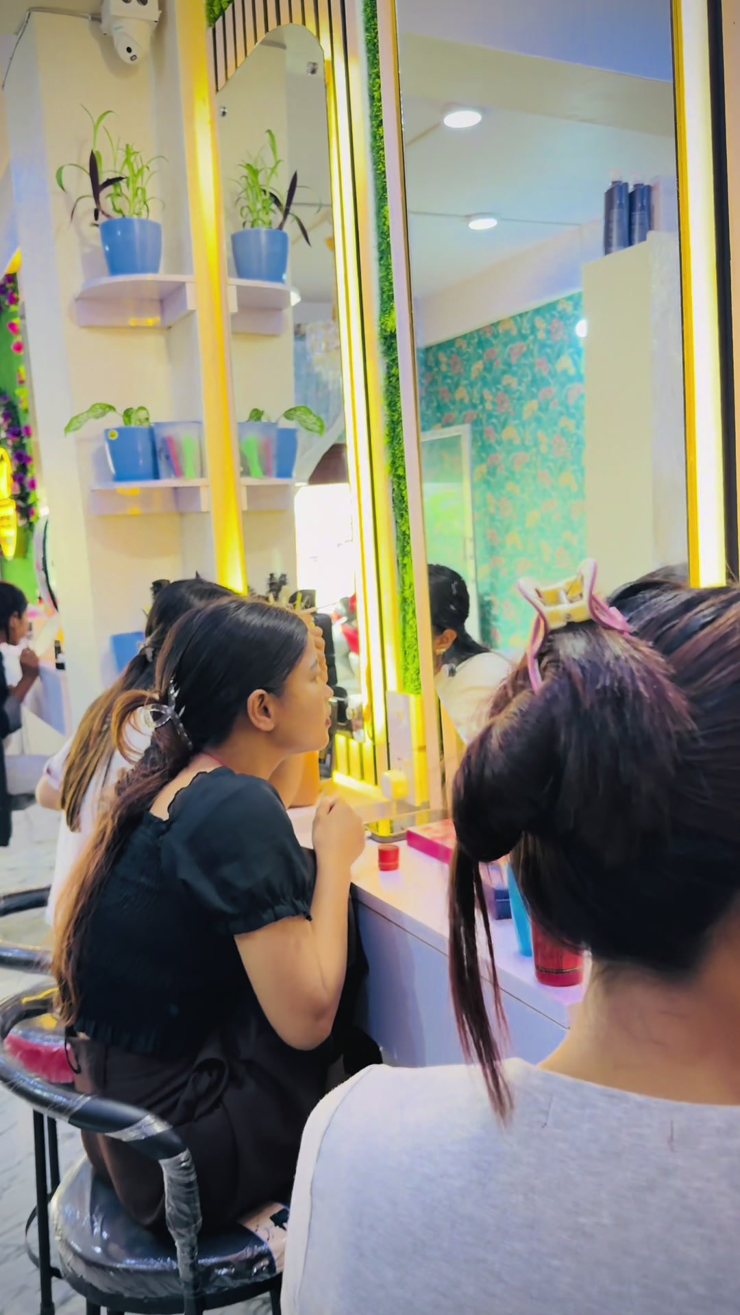 @Manu beauty studio