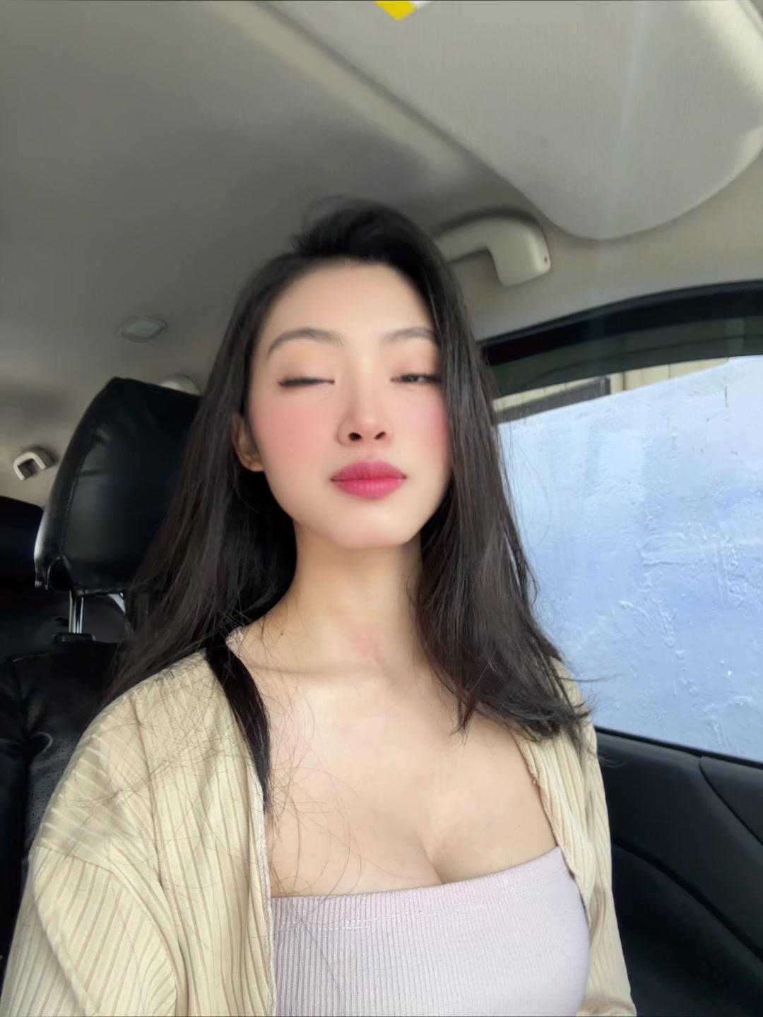 @️