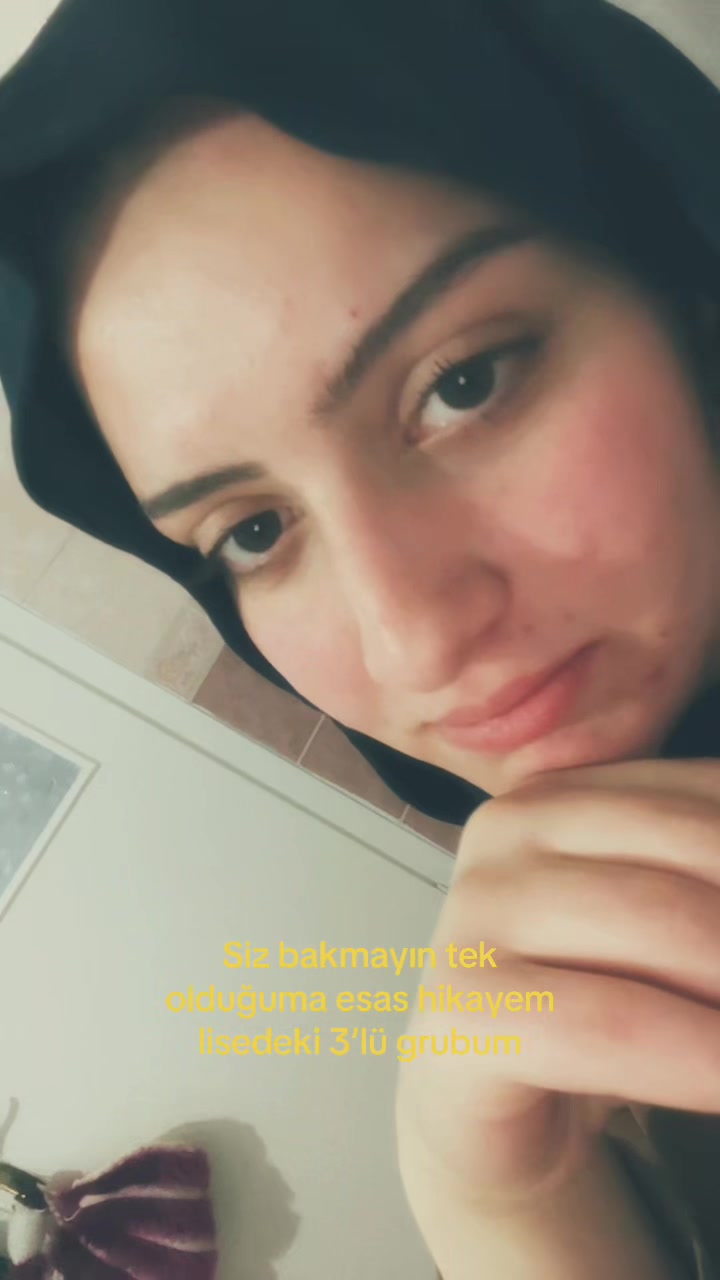 @Aleyy 🦢