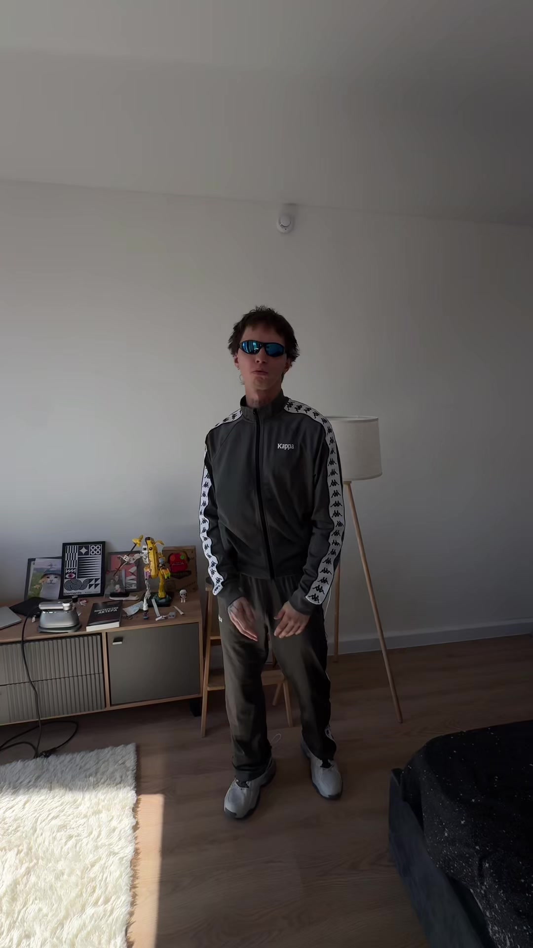 @Лёша Летучий