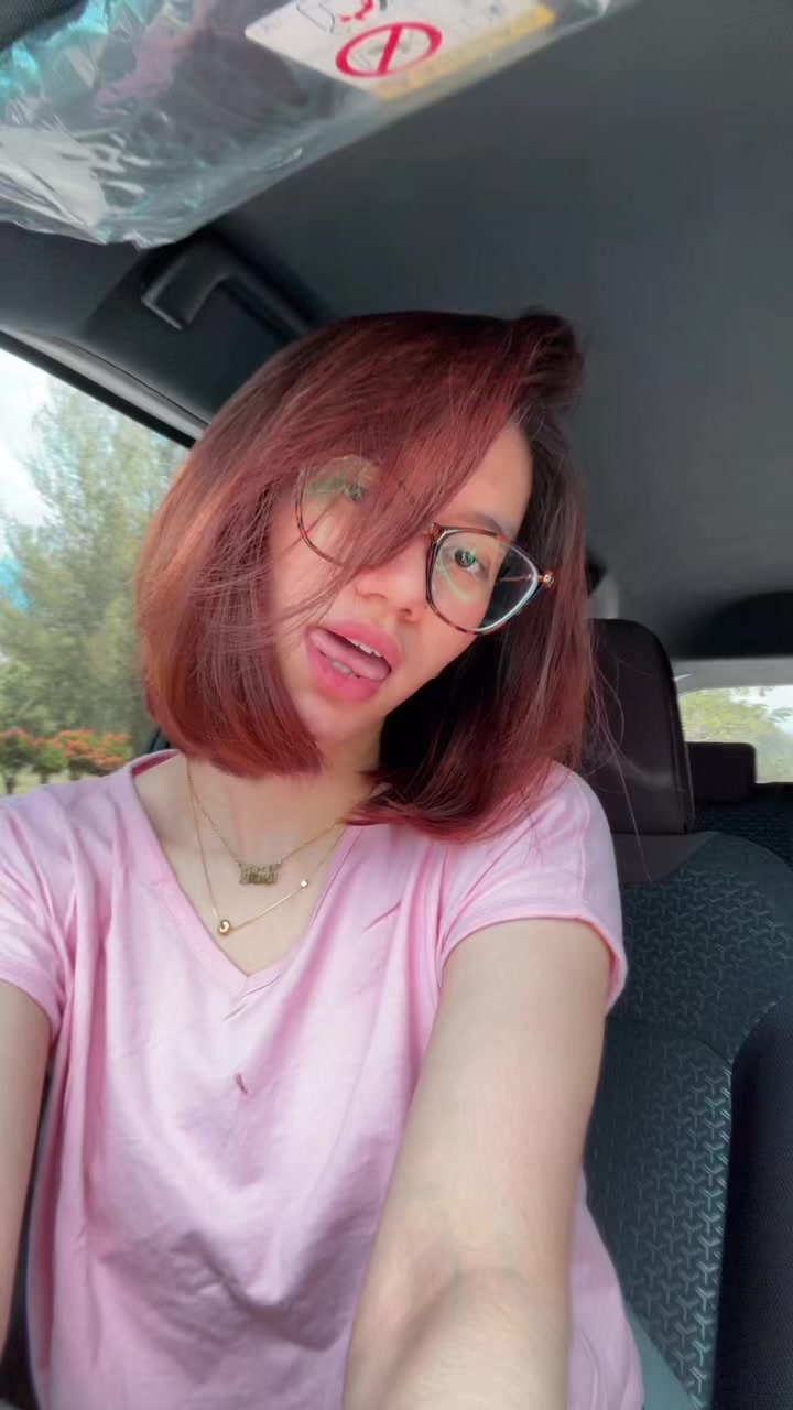 @🦄