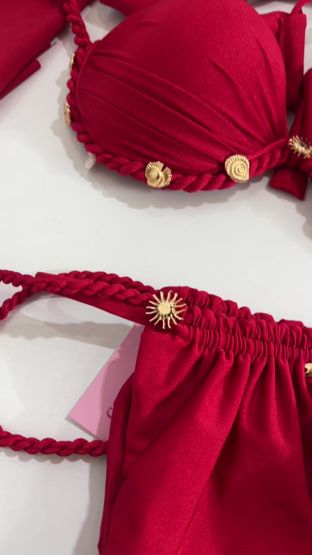 @Coquetaswimsuit
