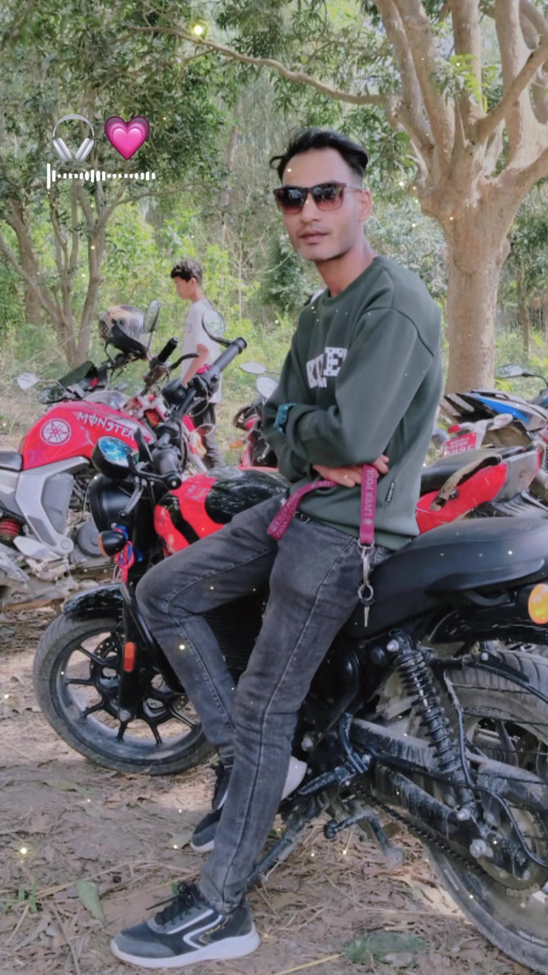 @🤟Eligible Bachelor🥀