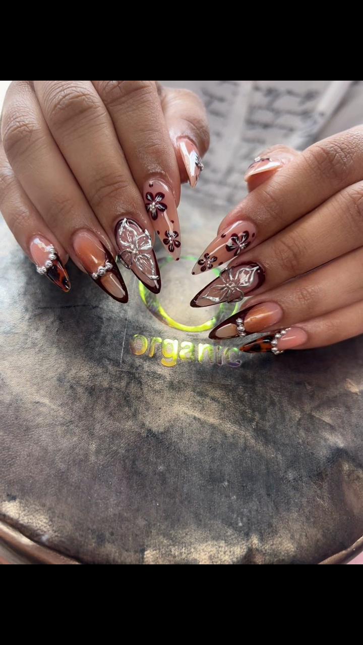 @Carol  Y 💅✨🍒