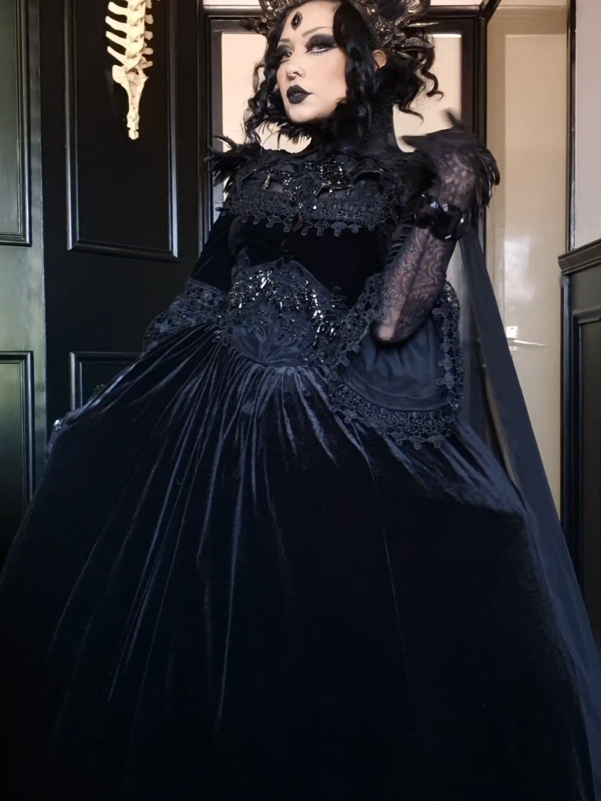 @𝕬𝖓𝖆 𝕽𝖔𝖘𝖆 🥀