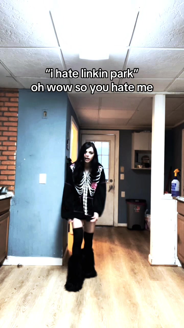@🕷️