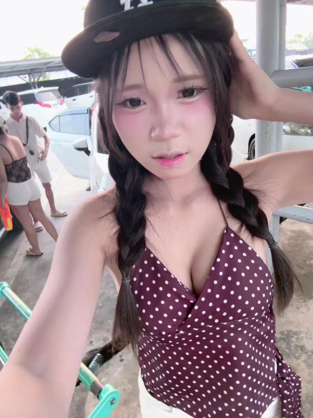 @นะเนย