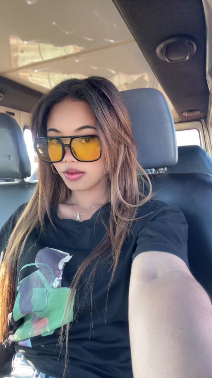 @Koloina