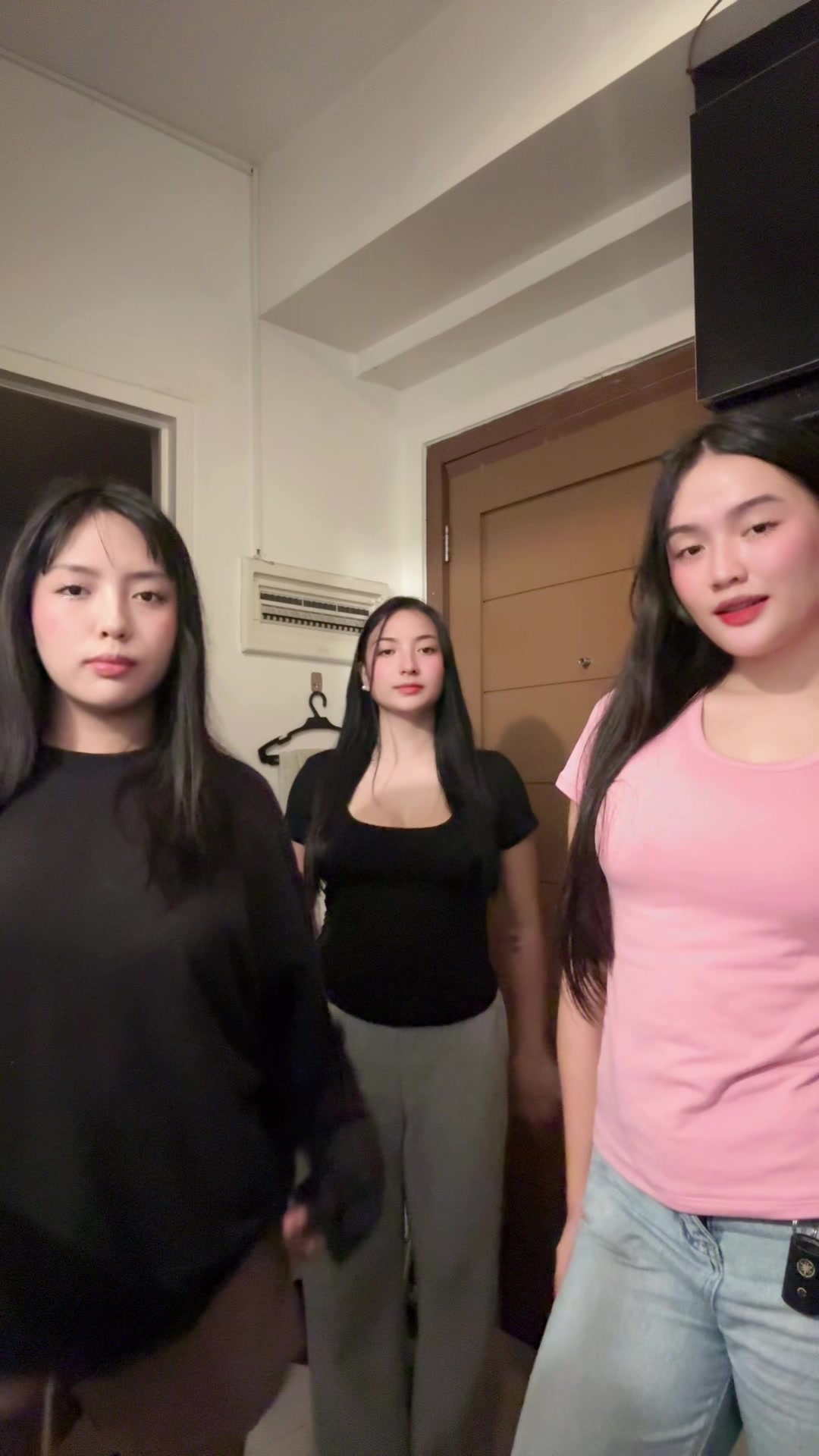 @𝓮𝓵𝓸𝓲𝓼𝓪