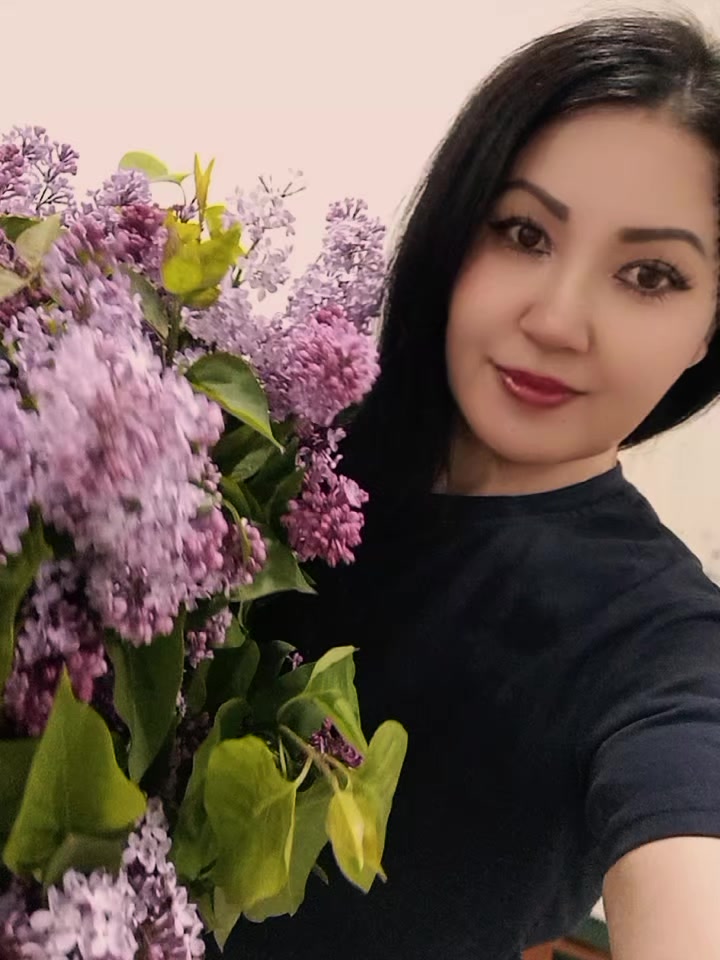 @Айна