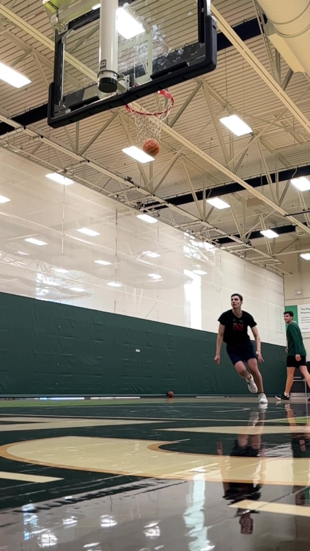 @realcalmhoops