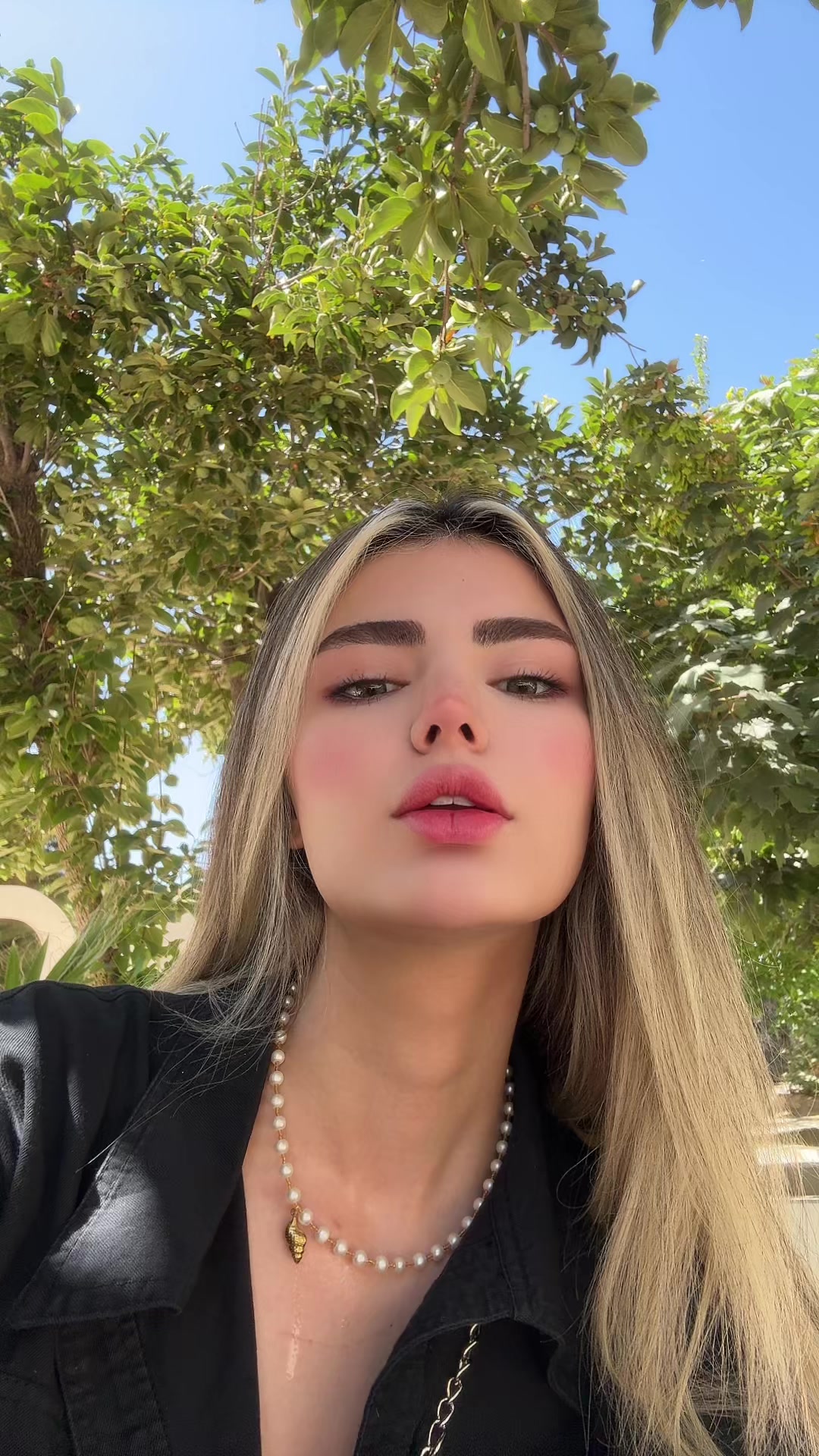 @Yasllina