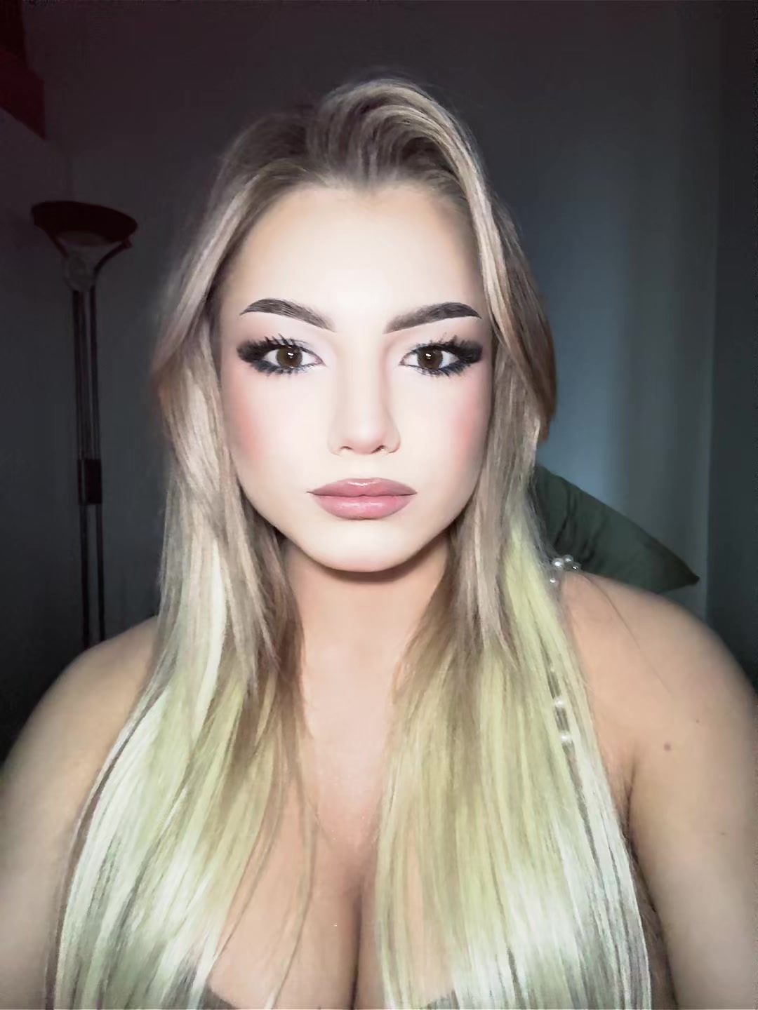 @evaxevis