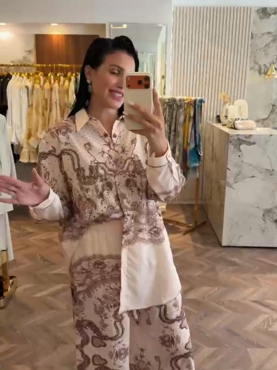 @VALENTINA