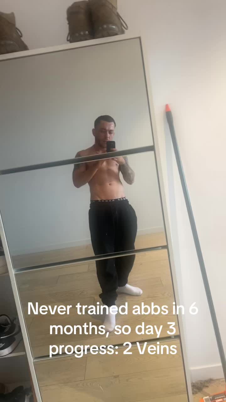 @5FootMike