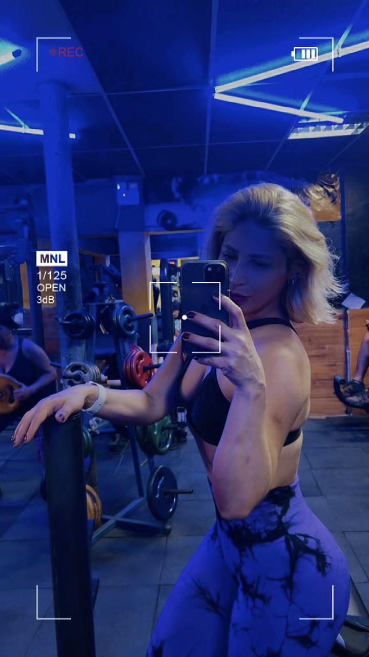 @isadavilla