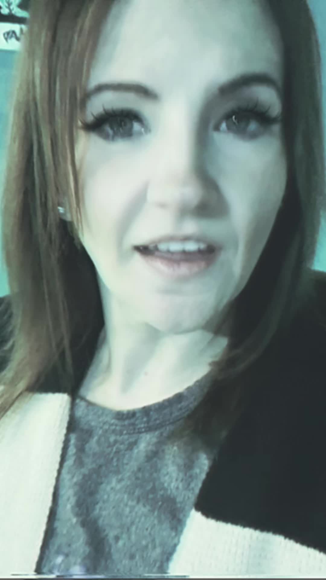 @AshLerew