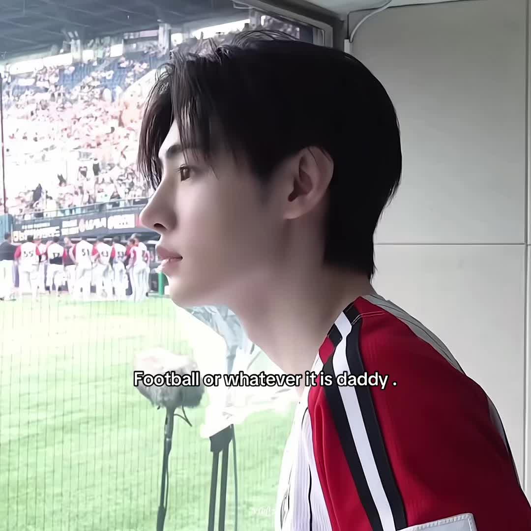 @Nie ᥫ᭡