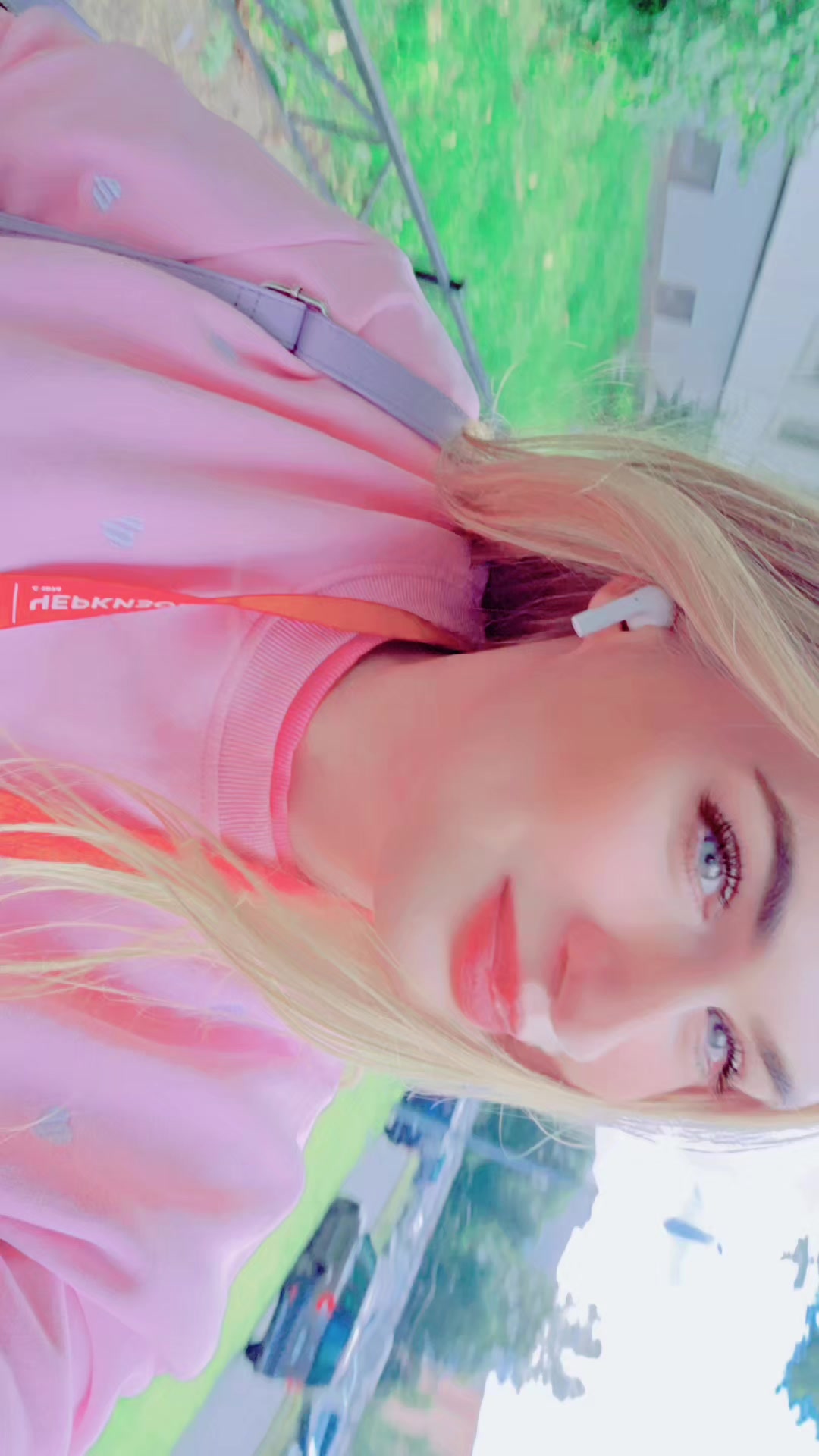 @😈