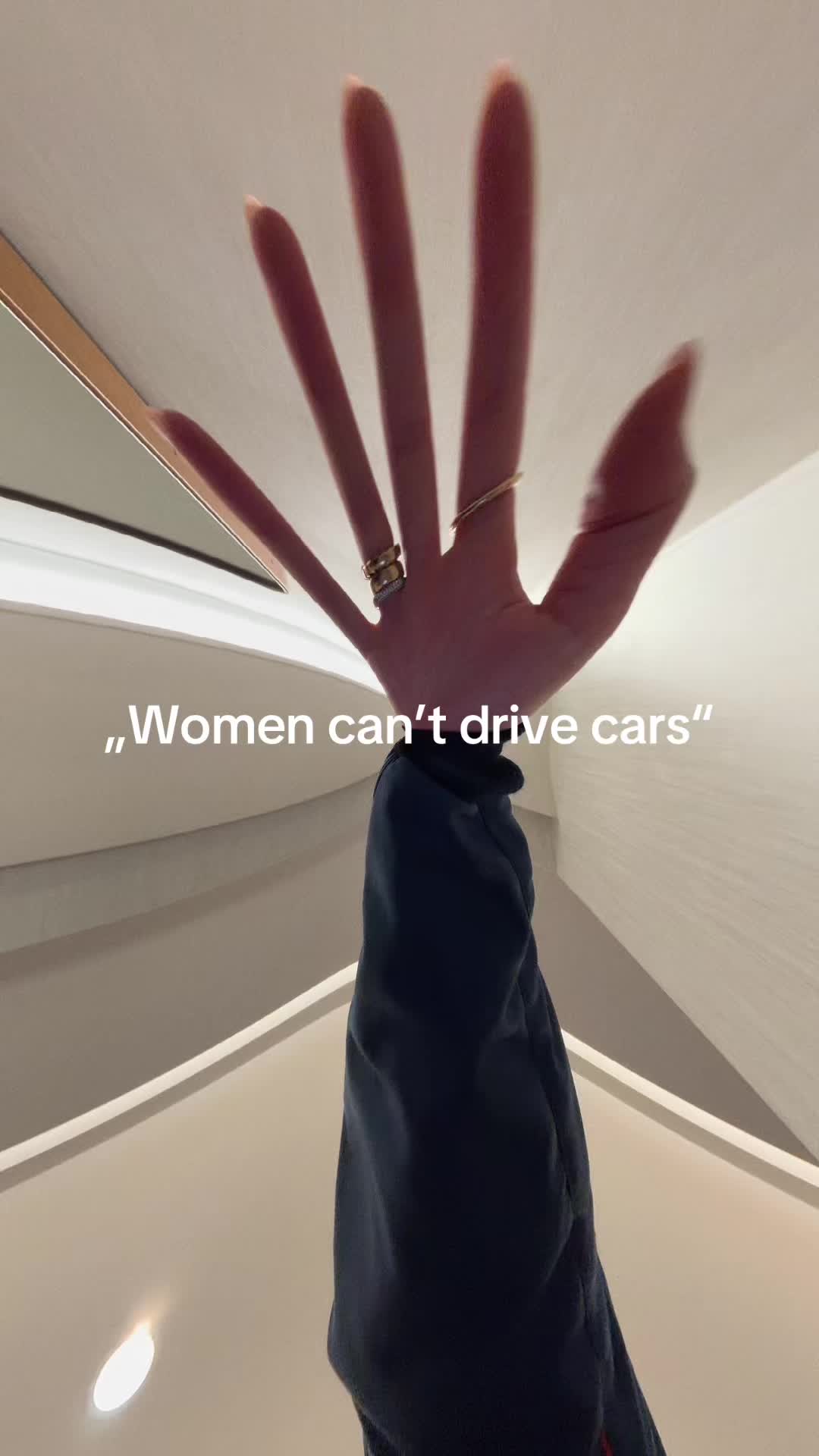 @Sophiafloersch