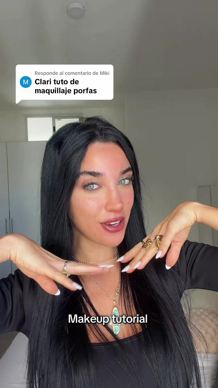@María Clara