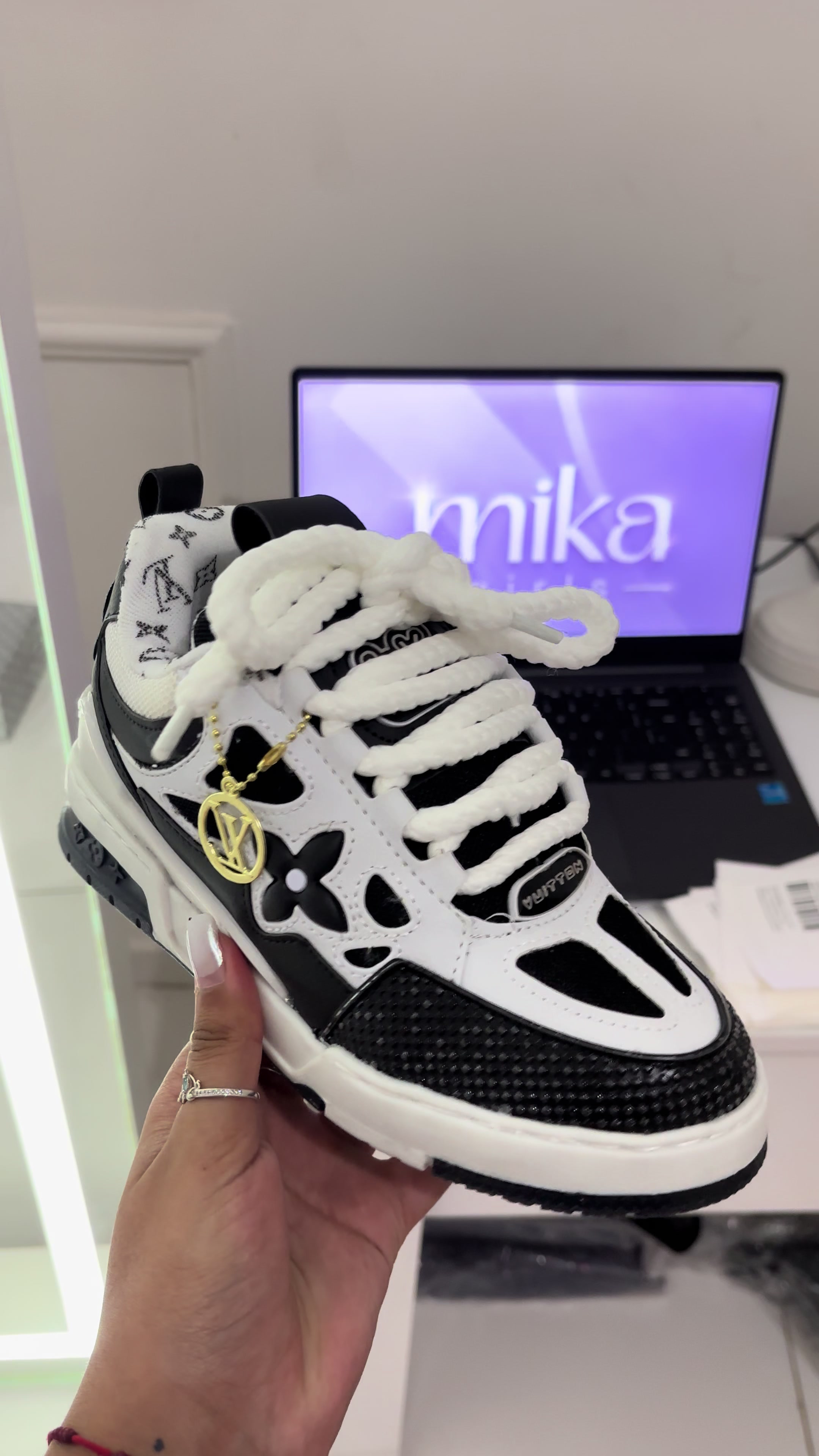 @miikagirls