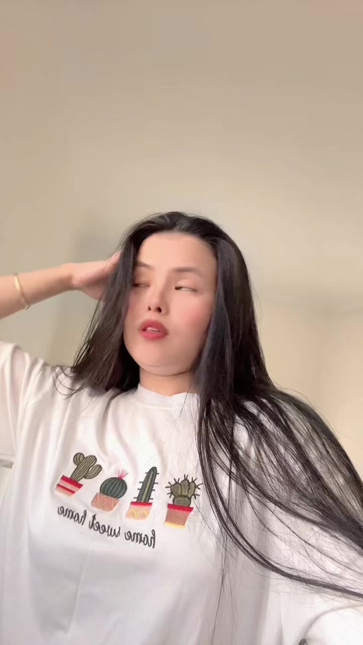 @Theemra🦋