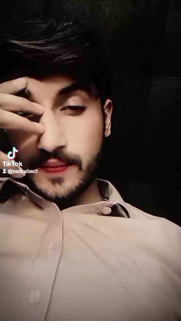 @&yen;/-$!R_-_(ᗒᗩᗕ)_-_/-\BB@$