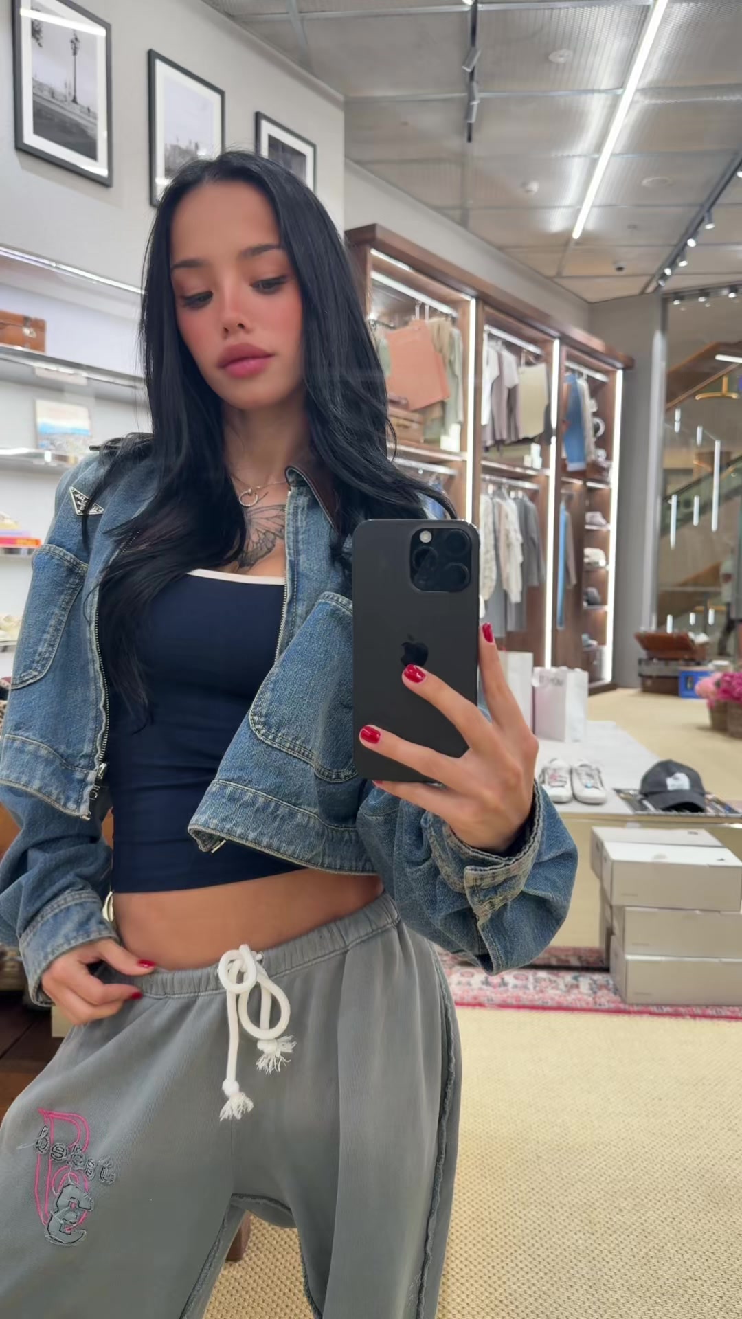 @lyna_com2000