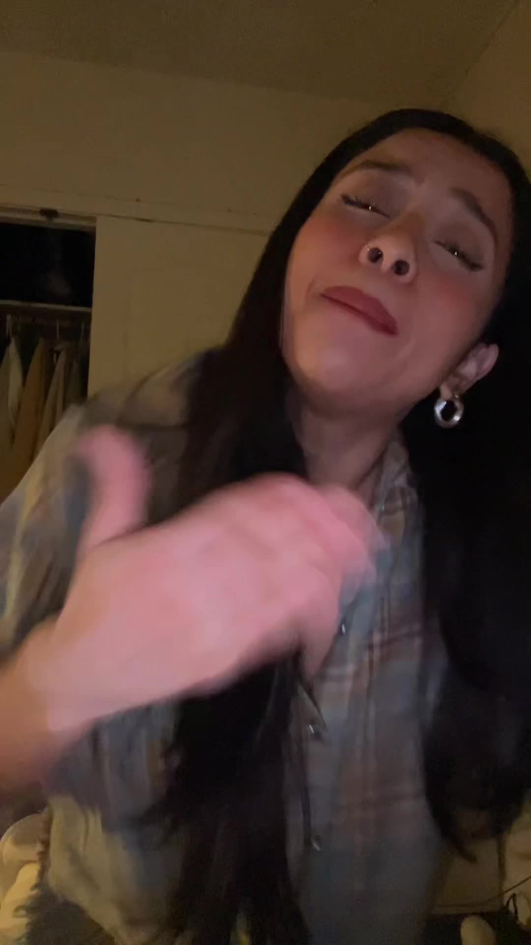 @Luna
