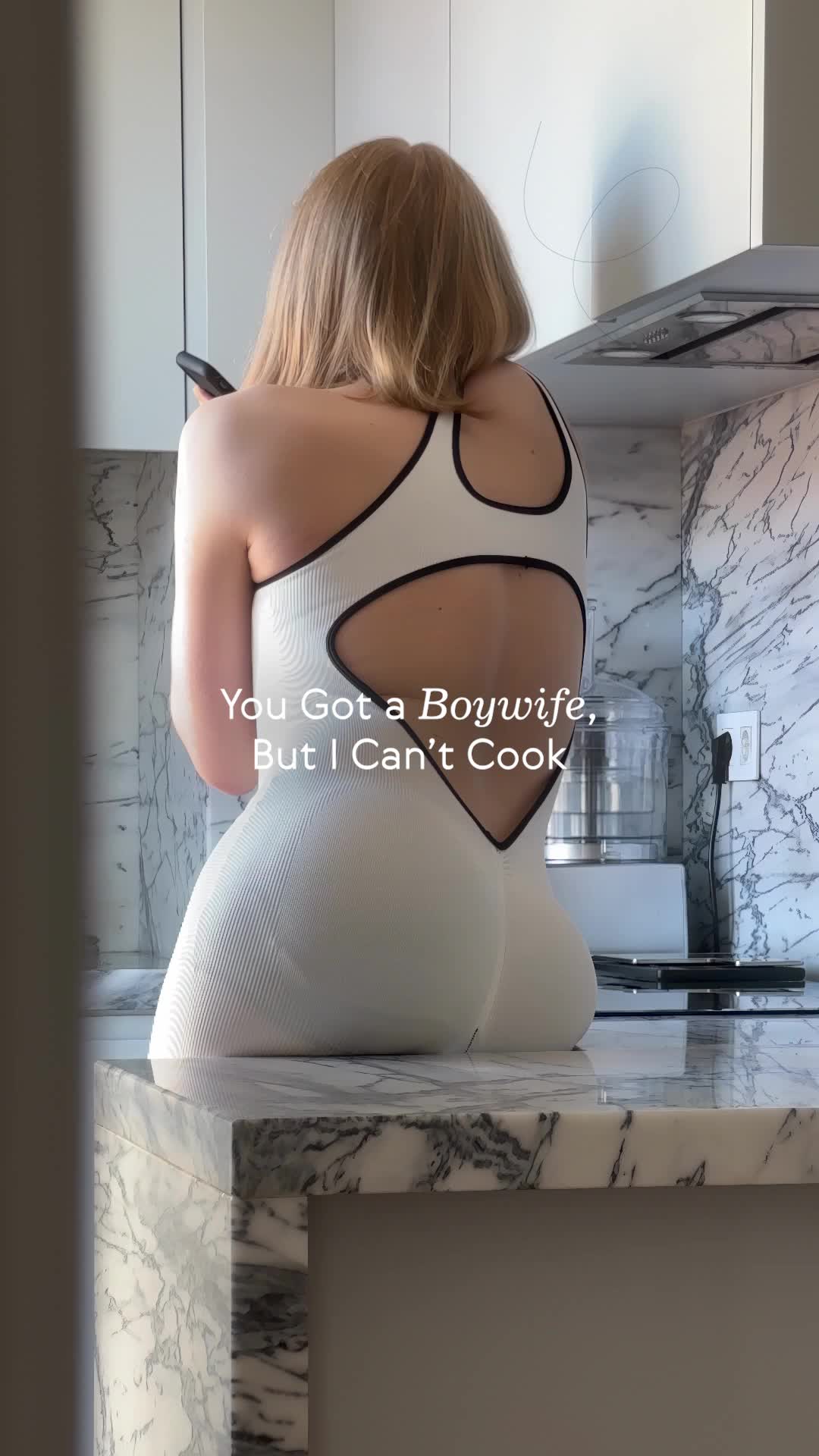 @girlincaptivity