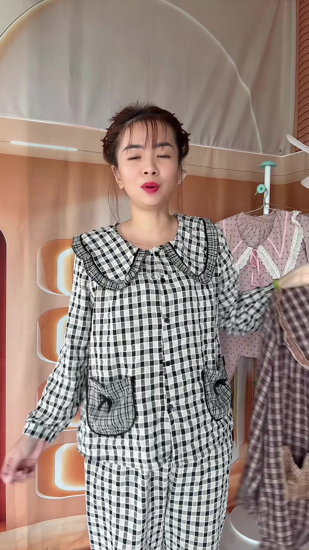 @Em Cẩm Nè