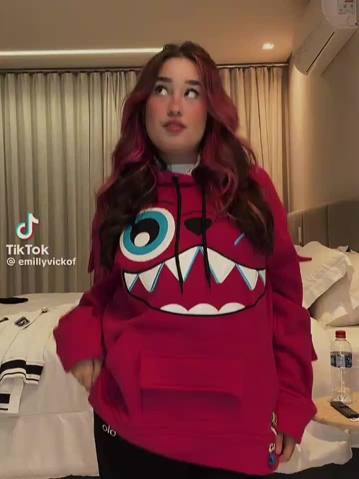 @Emily vit&oacute;ria 🩷🩷🩷