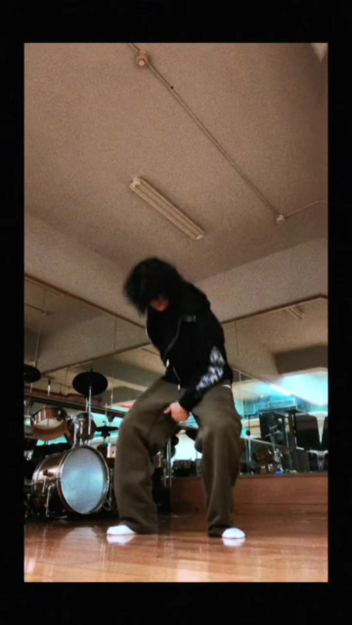 @itsyoboyogi_