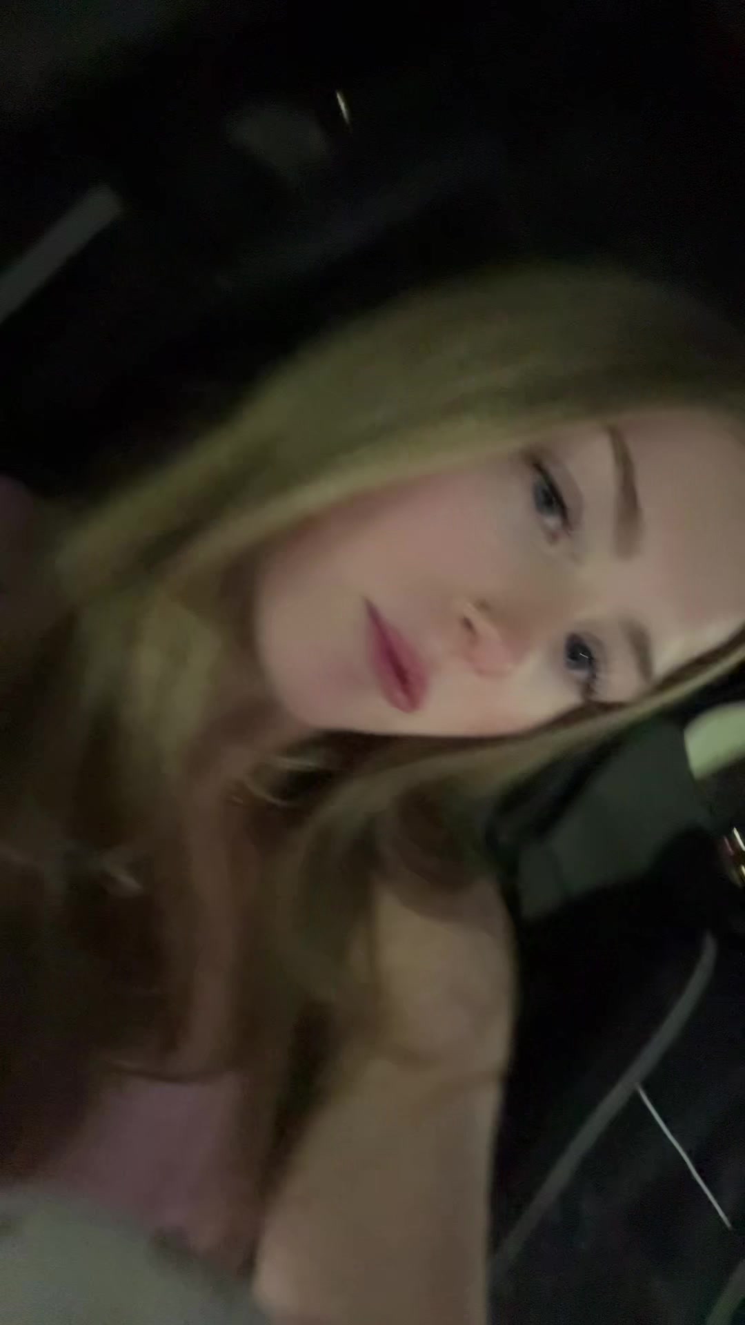 @ellie.land
