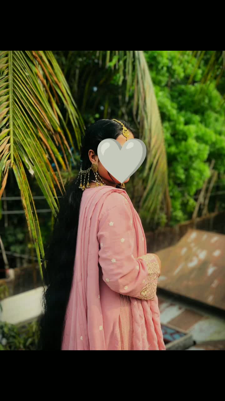 @BUSHRA_💫