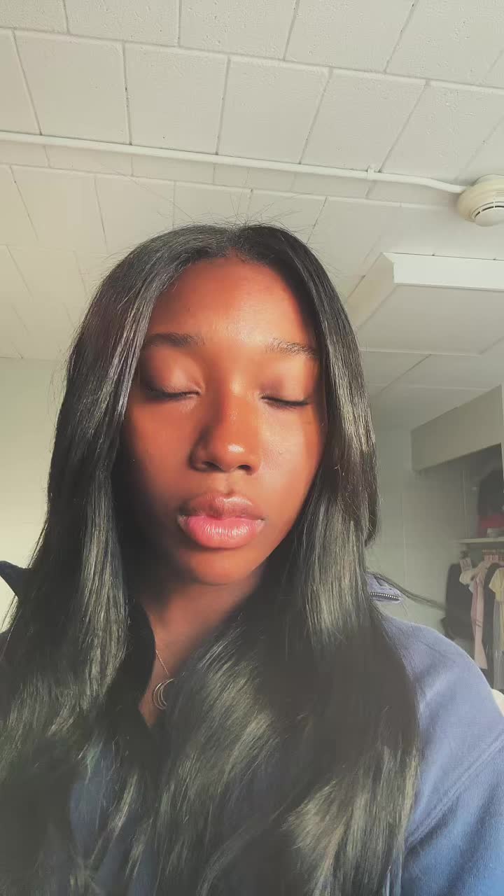 @Liv