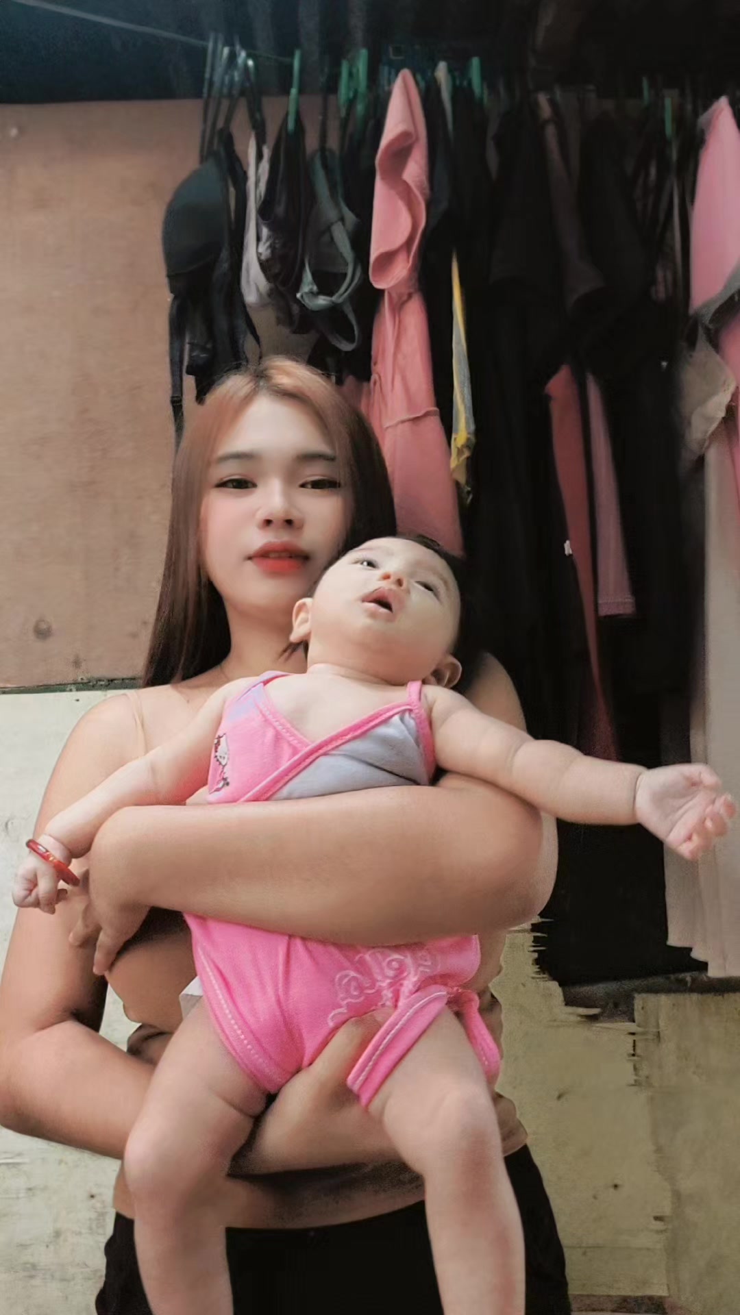 @charis
