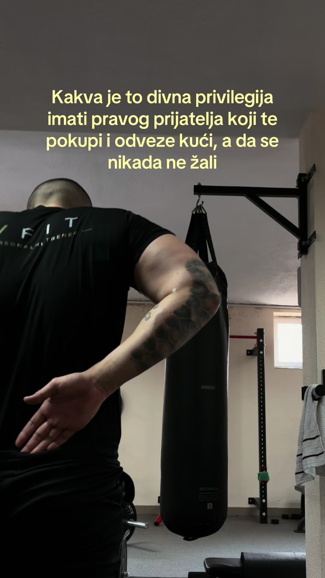 @V U K