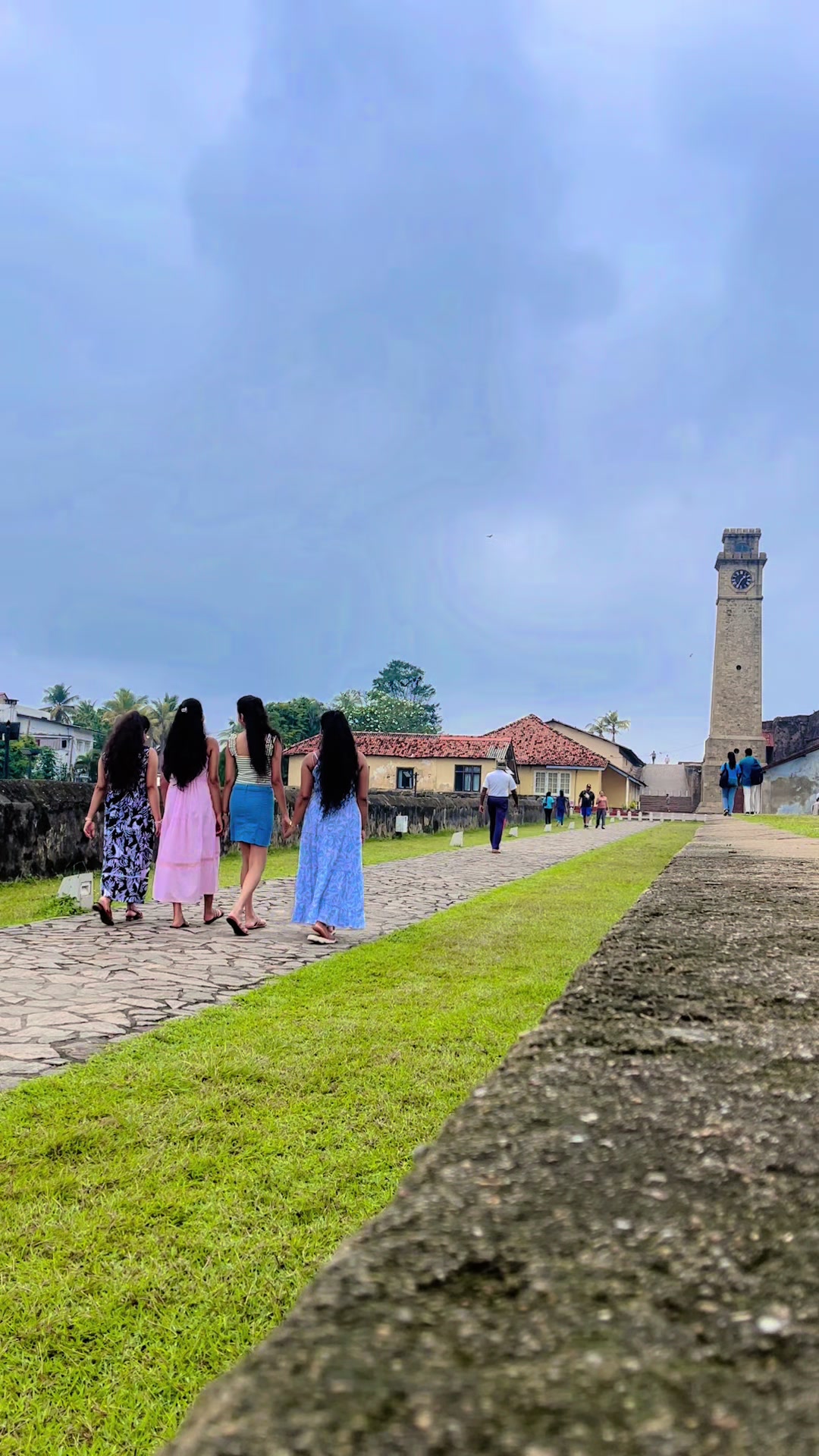 @🖤🤍 කළණි වීරරත්න 👩🏻&zwj;🎓&hearts;️