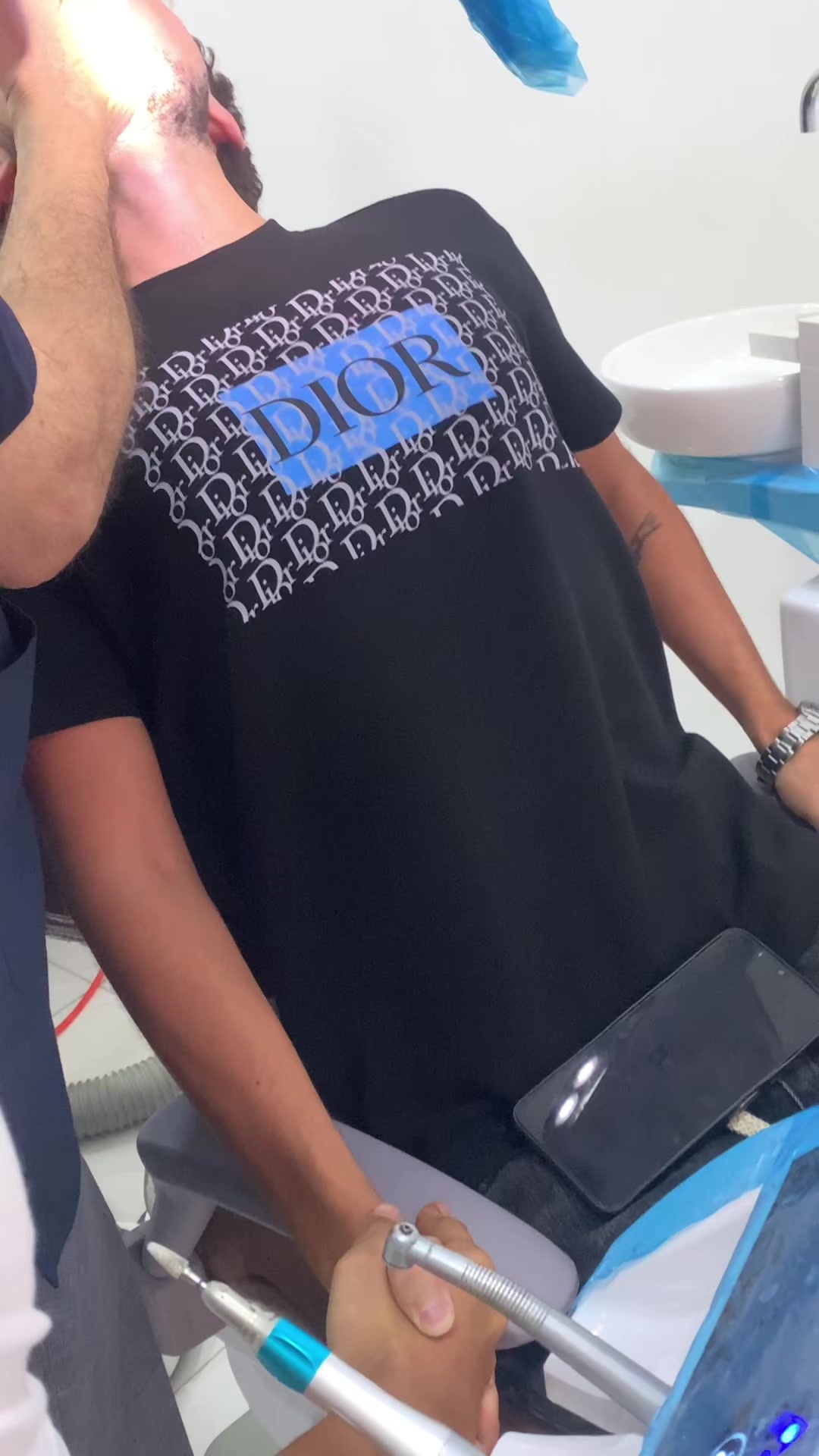 @𝓢𝓪𝓵𝓮𝓱