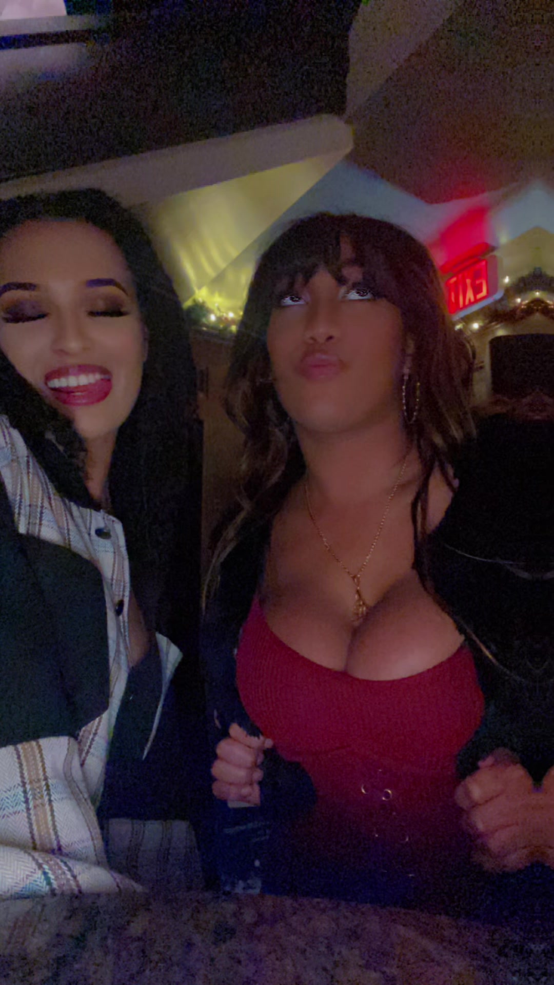 @AndreaMandovi