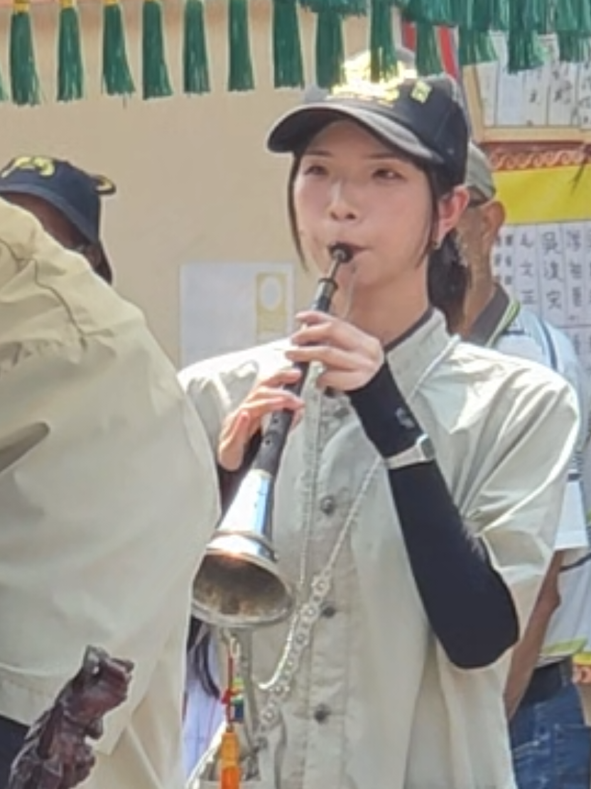 @帥哥跑廟會
