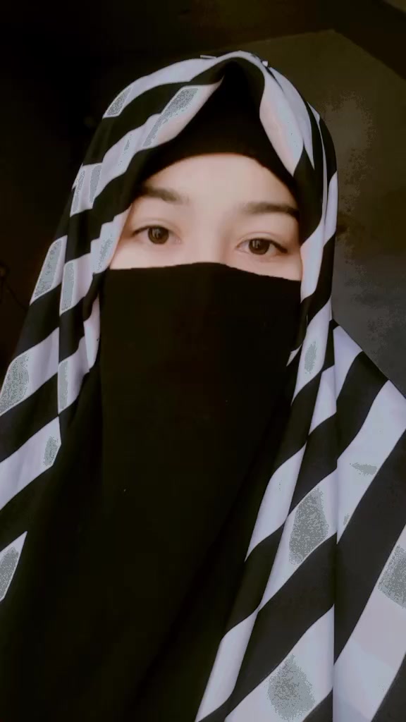 @silent girl 🥰🥰