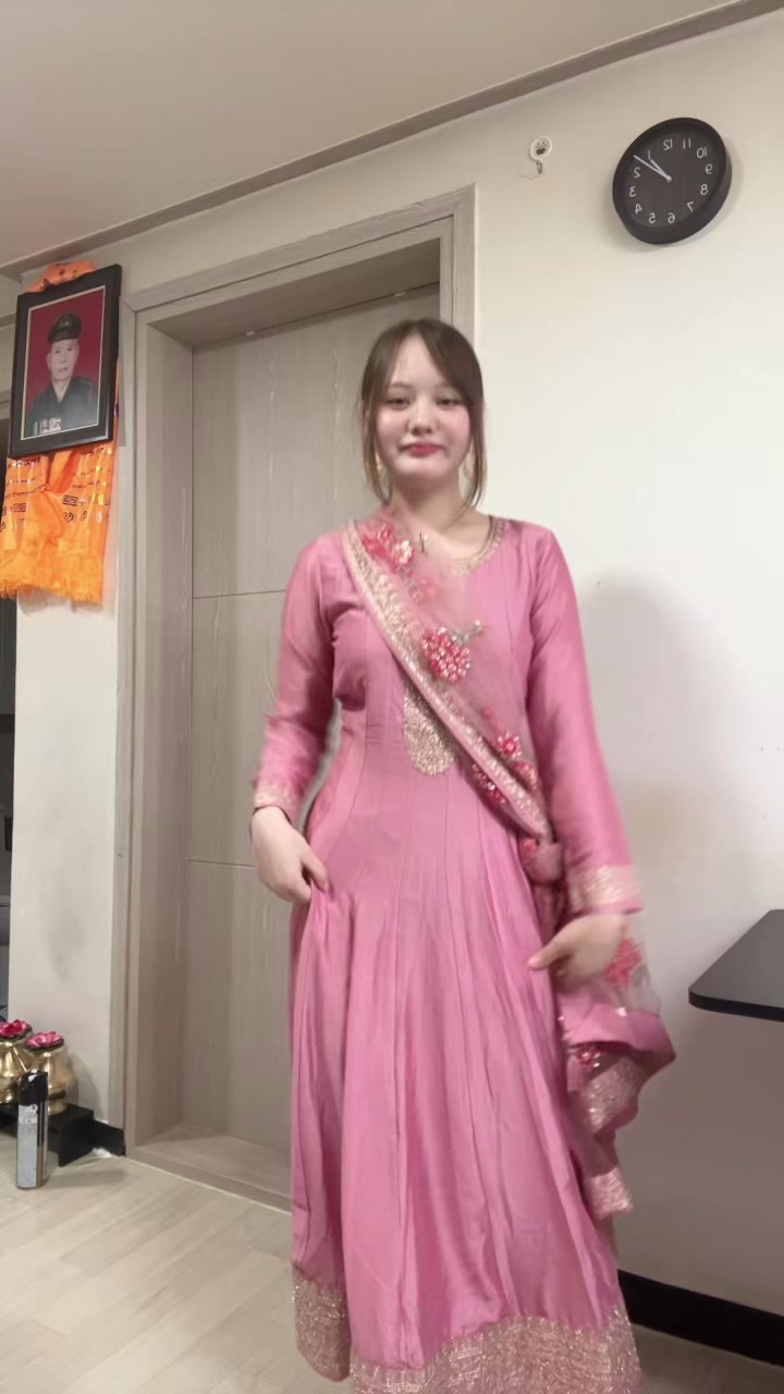 @सिमा गुरुङ