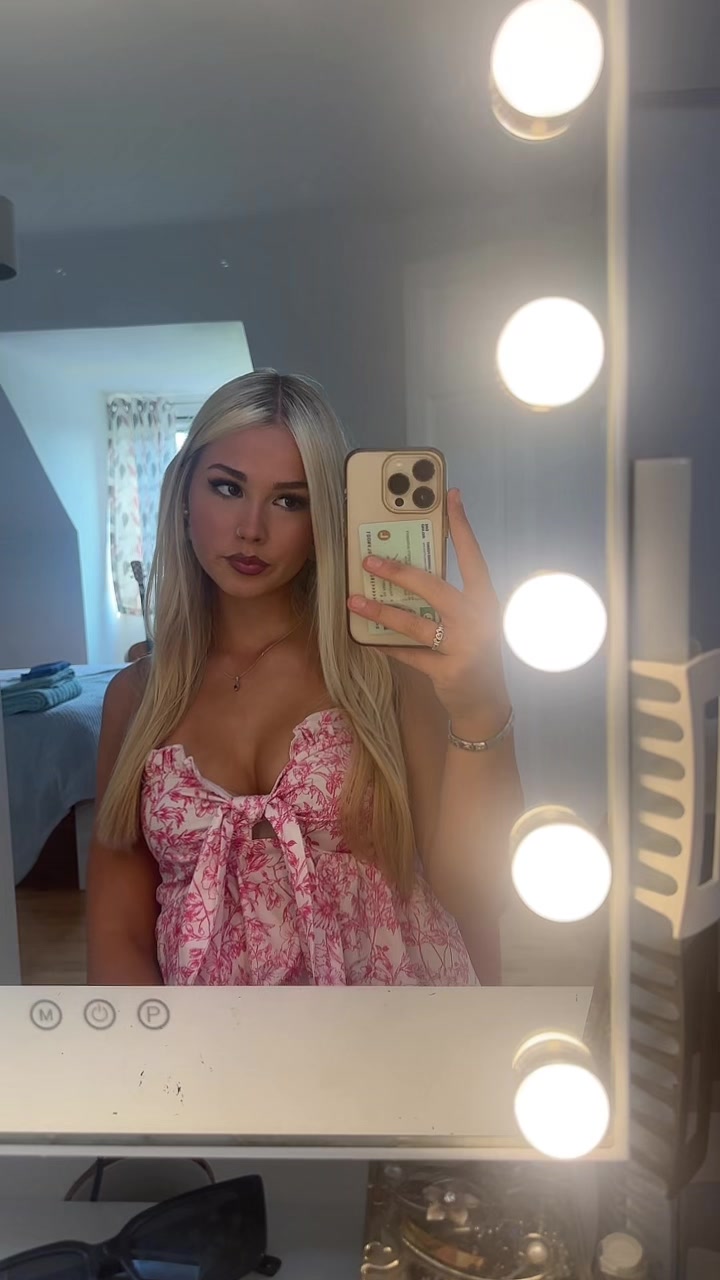 @𝓀𝒾𝓇𝒾 💞