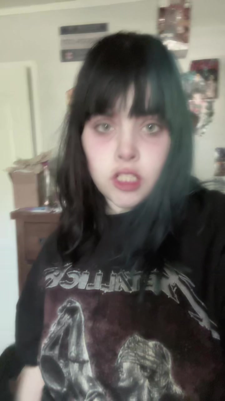 @WeepingRecluse🕷️