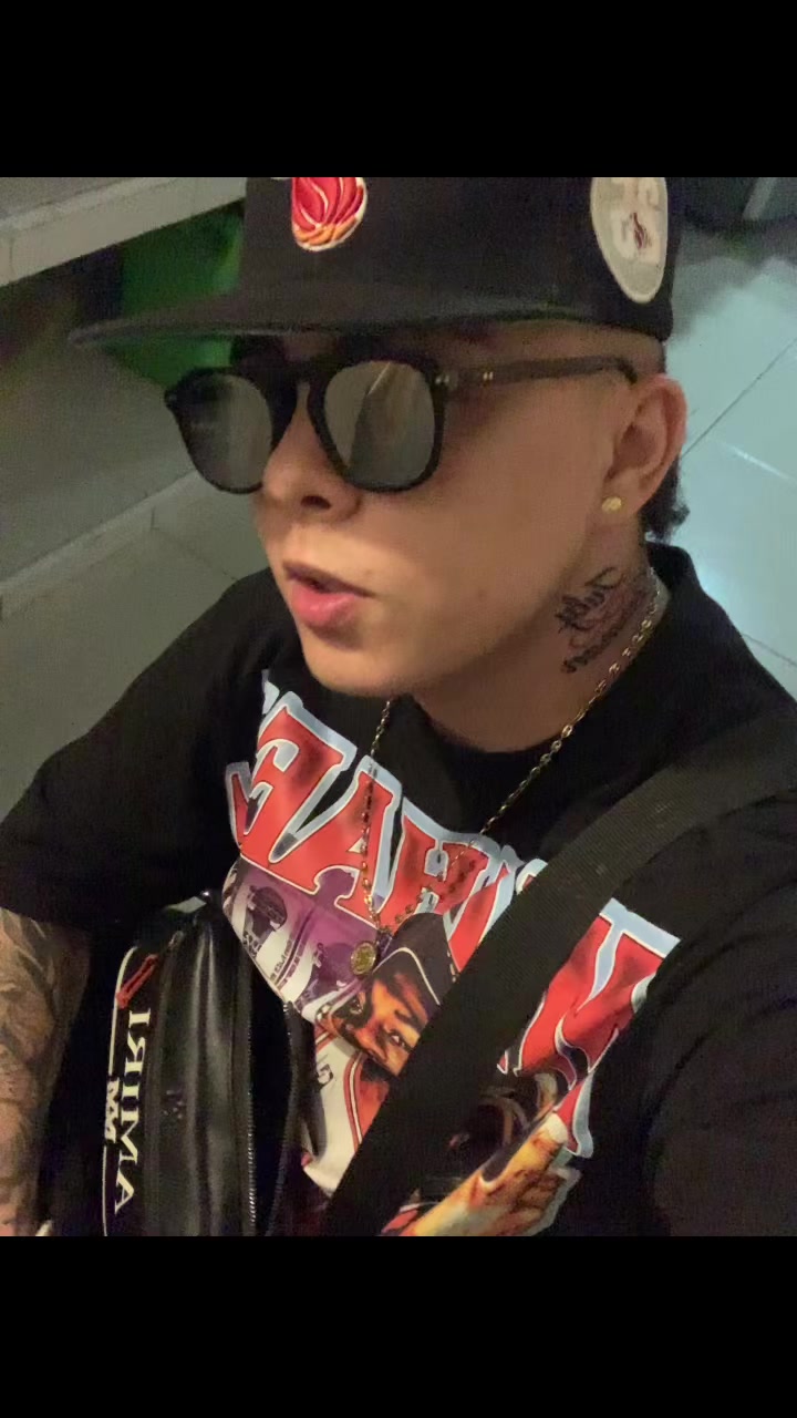 @⚡️ĐÄV1Đ_VÂLĘK🏄🏻♂️